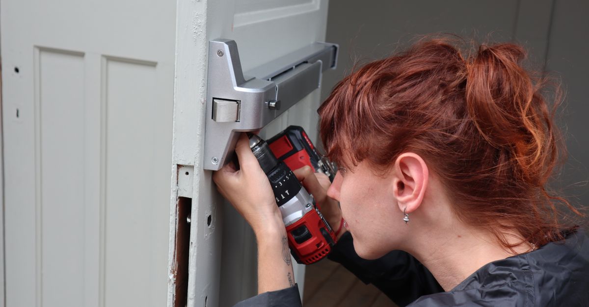 locksmith service technician — Bolt Locksmiths